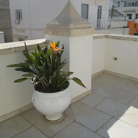 Bed & Breakfast Dimora Girolamo 3*