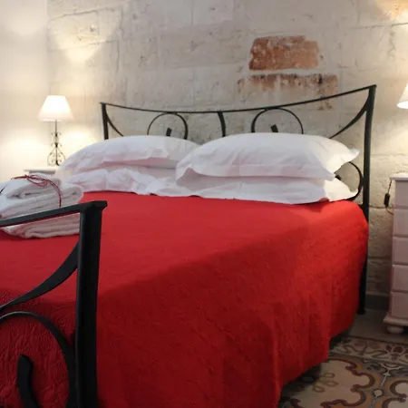 Dimora Girolamo Bed & Breakfast 3*