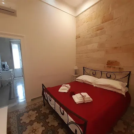 Dimora Girolamo Bed & Breakfast